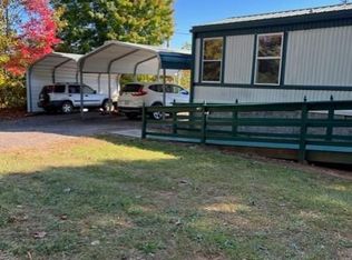 44 Woody Rd, Robbinsville, NC 28771