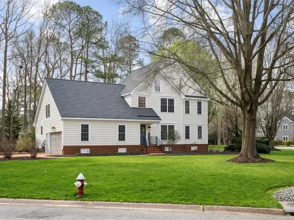 2 Rogers Ln, Poquoson, VA 23662