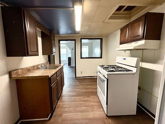 2nd image of 57-63 Ann St #4