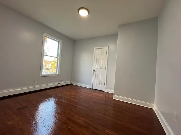 16 Laurel St #2A — Photo 8