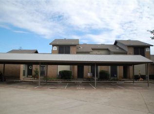 326 W Harwood Rd APT B, Hurst, TX 76054