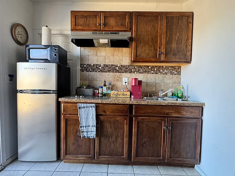 1750 Rio Vista Dr #B — Photo 16