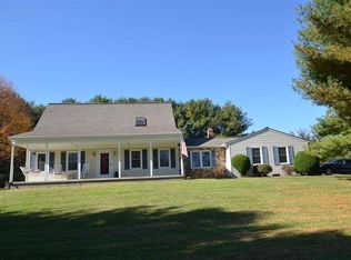 922 Rockfish Rd, Waynesboro, VA 22980