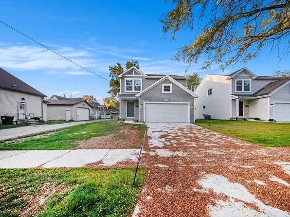 1316 Forest Valley Dr, Greenville, MI