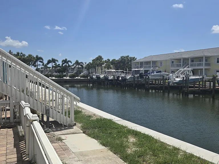 4911 Coquina Key Dr SE #C — Photo 12