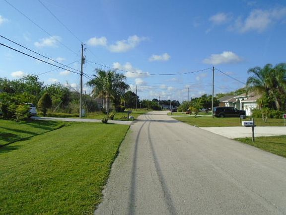 3rd image of 5755 NW Cleburn Dr