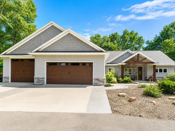 N2234 Old Mill Run, Waupaca, WI 54981