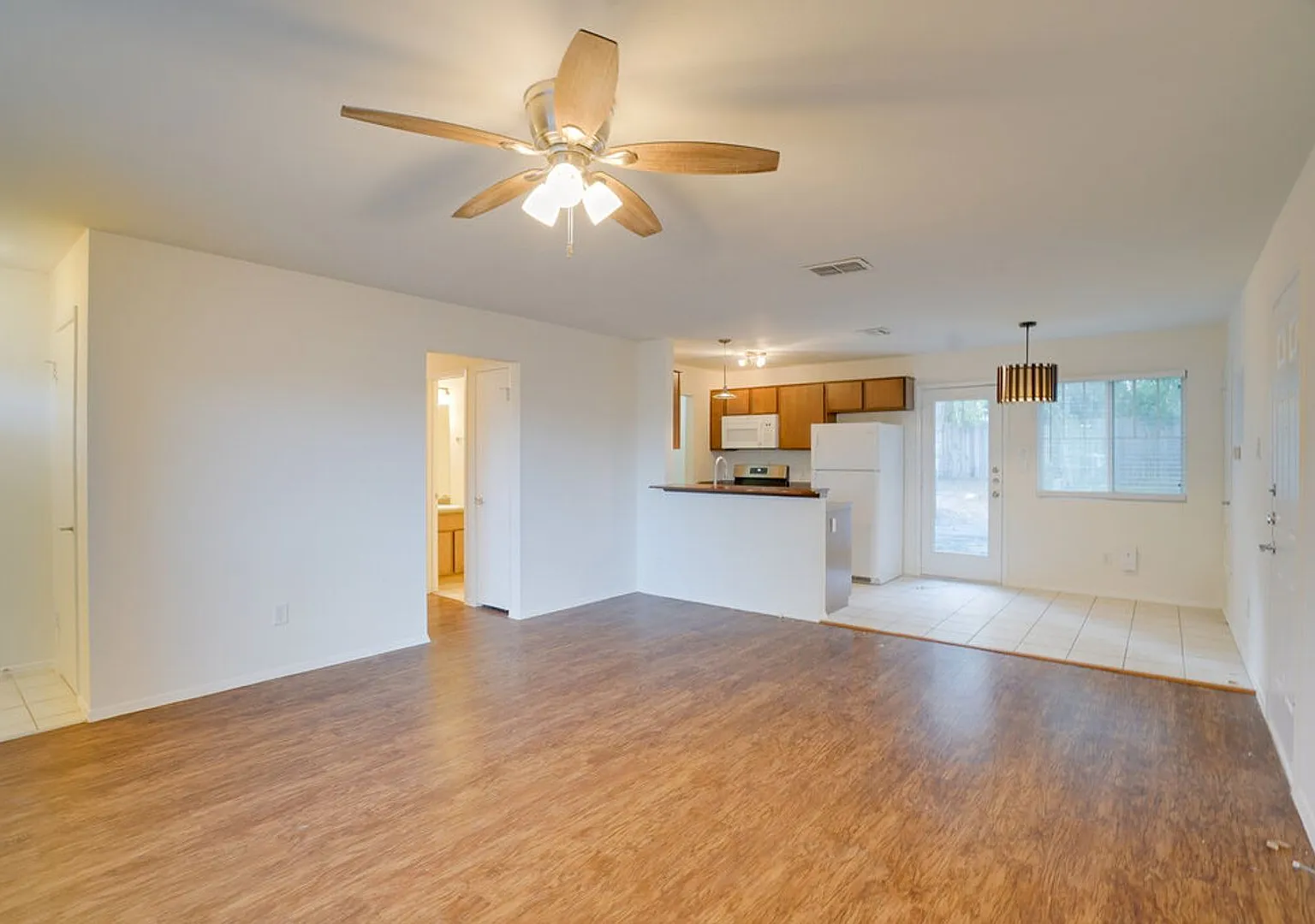 7100 Barnsdale Way, Austin, TX 78745 — Photo 4