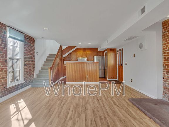 5th image of 721 1/2 Elati St