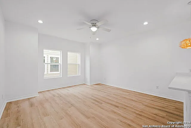 3 bed, 2.5 bath, 1180 sqft, $1,400 — Photo 2