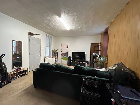 4th image of 29 2nd St Unit 1F