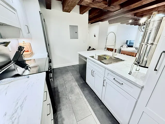 120 Commercial St #3-4 — Photo 15