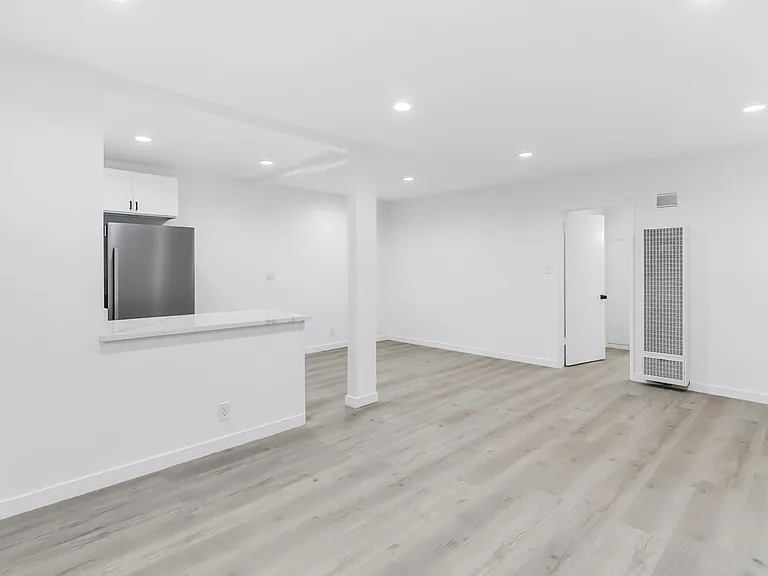 1138 Cardiff Avenue — Photo 19