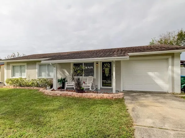 6410 Woodland Blvd N, Pinellas Park, FL 33781