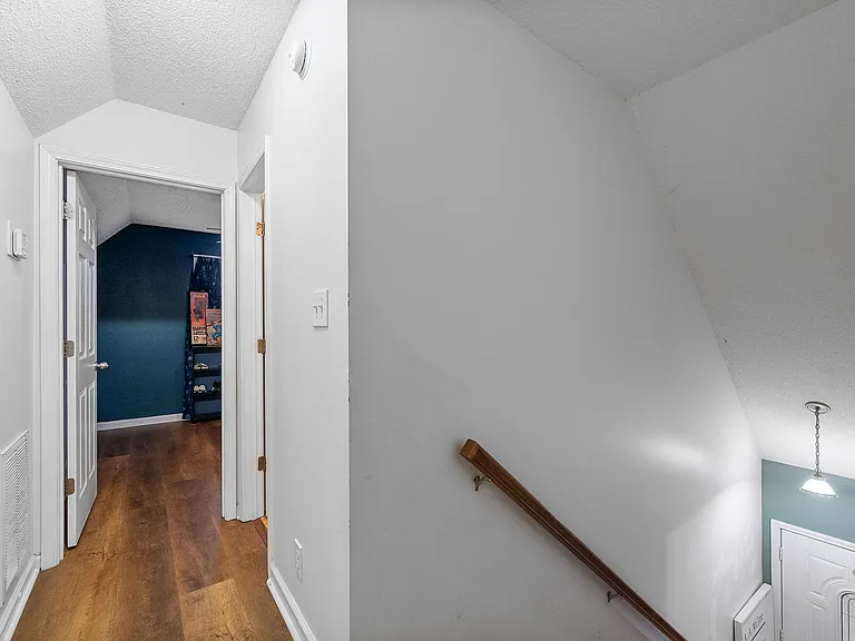1700 Cedar Springs Cir — Photo 27