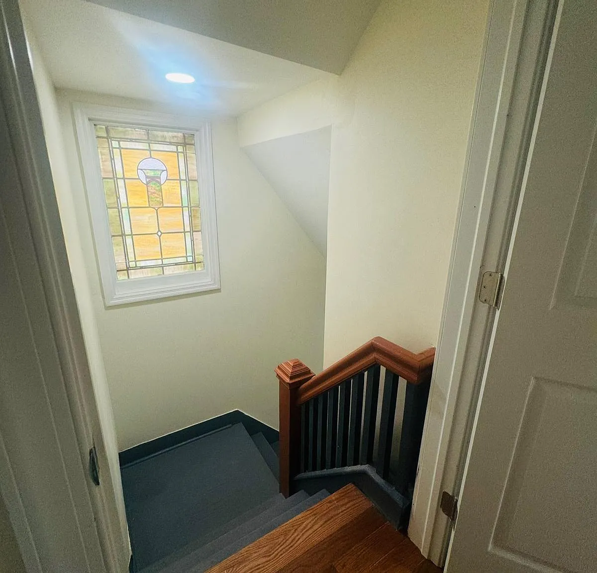 92 N Allen St — Photo 2