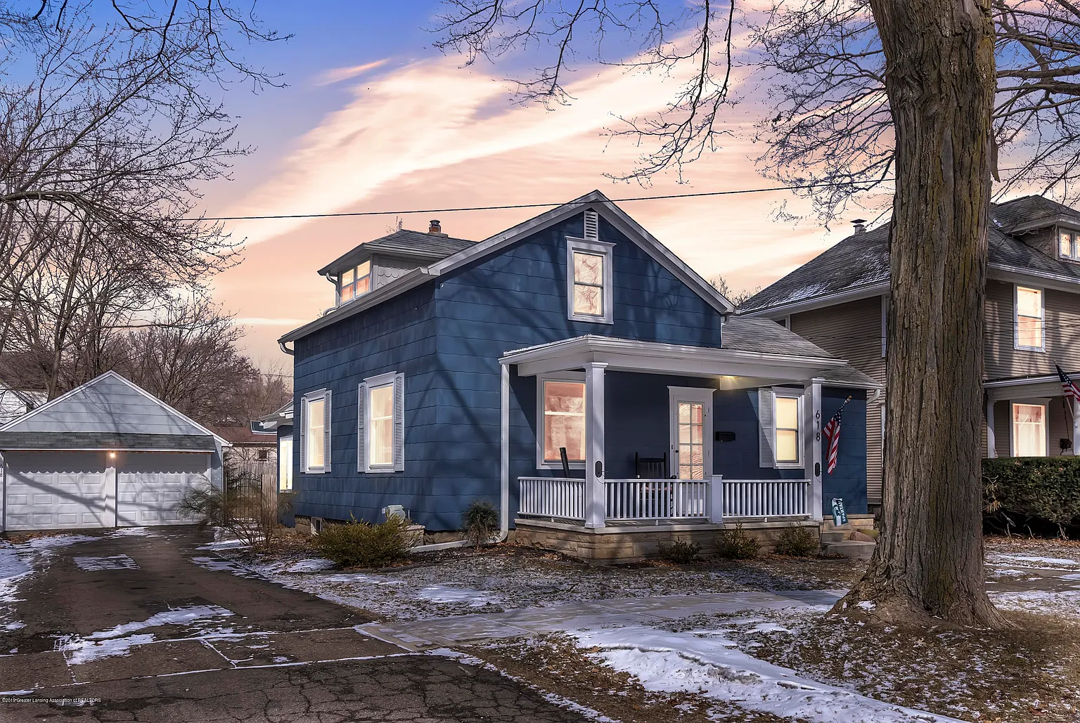 618 W Green St photo 1