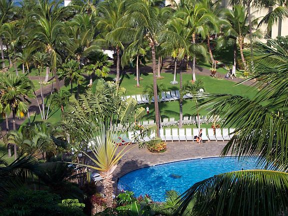 Courtyard view from lanai