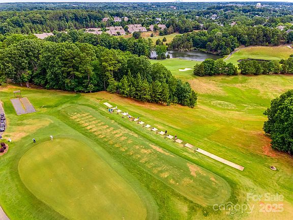 3rd image of 25058 Timberlake Dr