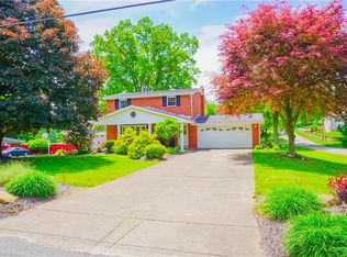 127 Stickle Rd, Beaver Falls, PA 15010