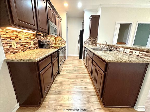 5th image of 2210 Crescent Pointe Pkwy