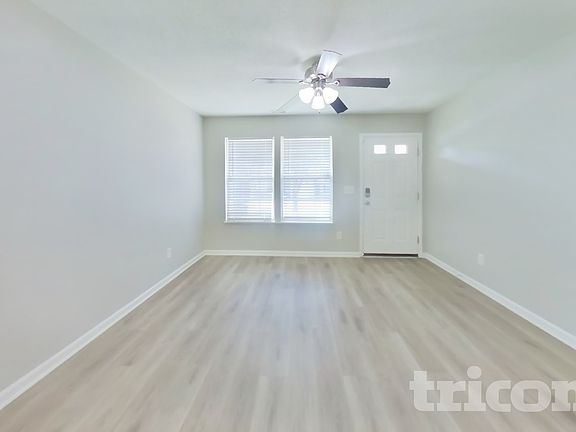 2nd image of 152 Cottage Lake Way