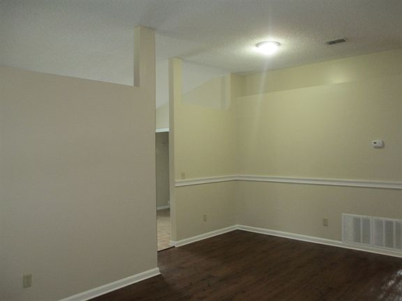 4th image of 3028 Golden Pond Boulevard