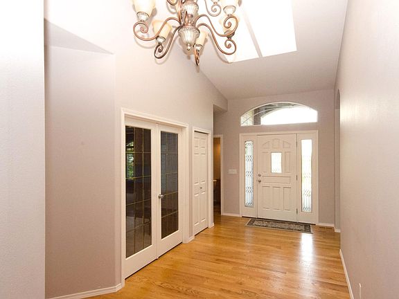 2nd image of 4124 139th Pl SE