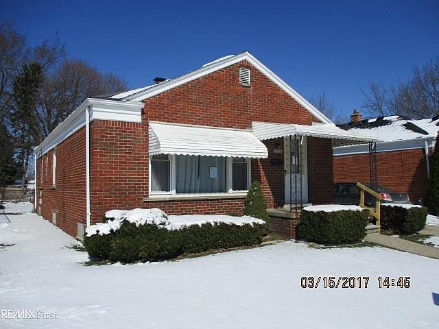 2nd image of 17420 Champaign Rd
