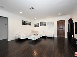 5240 Wilkinson Ave, Valley Village, CA 91607