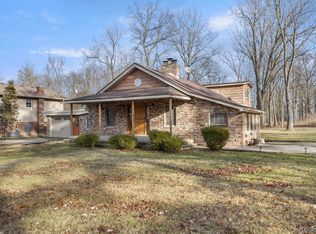 21059 Parke Ln, Grosse Ile, MI 48138