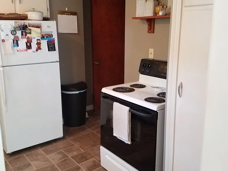 129 N Broadview Ave — Photo 9