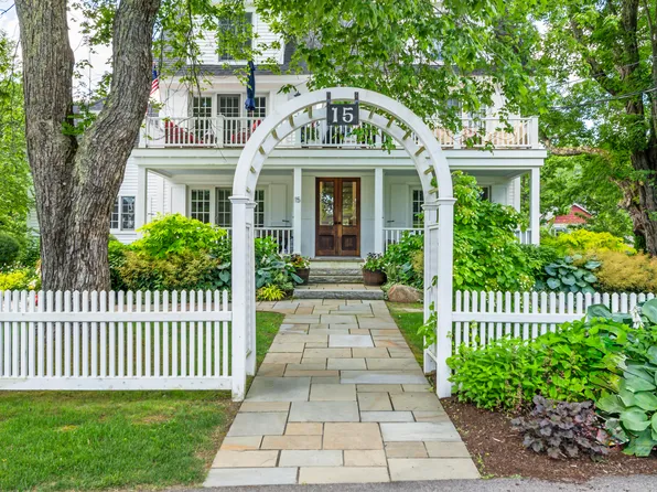 15 Langsford Road #2, Kennebunkport, ME 04046