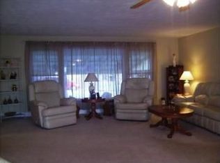 1447 W Pershing Rd, Decatur, IL 62526