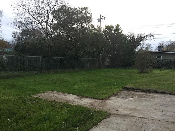 4th image of 4824 Myrtle Ave