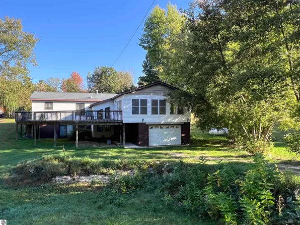 7630 John R Ct #R, Lake, MI 48632