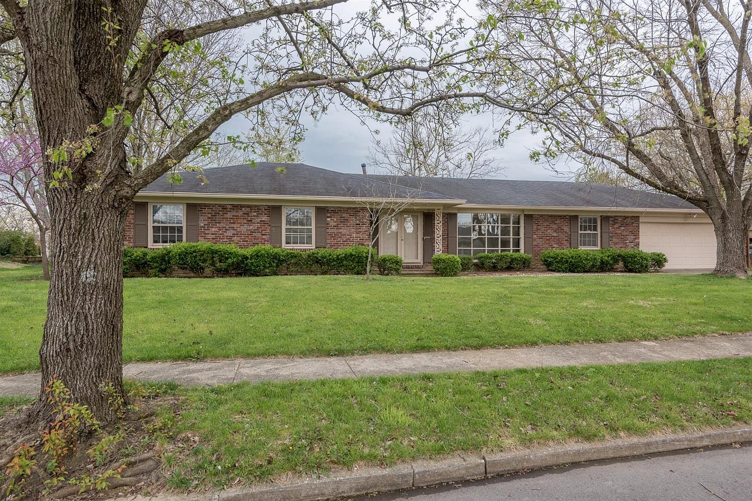 952 Edgewater Dr, Lexington, KY 40502 Zillow