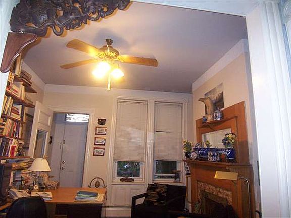 2nd image of 895 Montgomery St