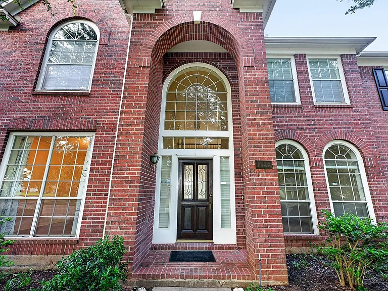 1727 Emma Cove Ct — Photo 3