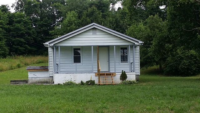 1st image of 19058 Lee Hwy