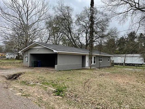 4201 Lamar Ave Photo 1