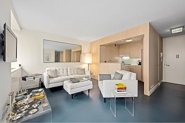 Rented by Douglas Elliman | media 15