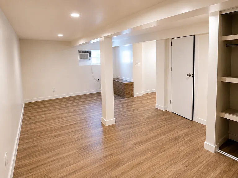 936 N Gage Ave #1/4 — Photo 2