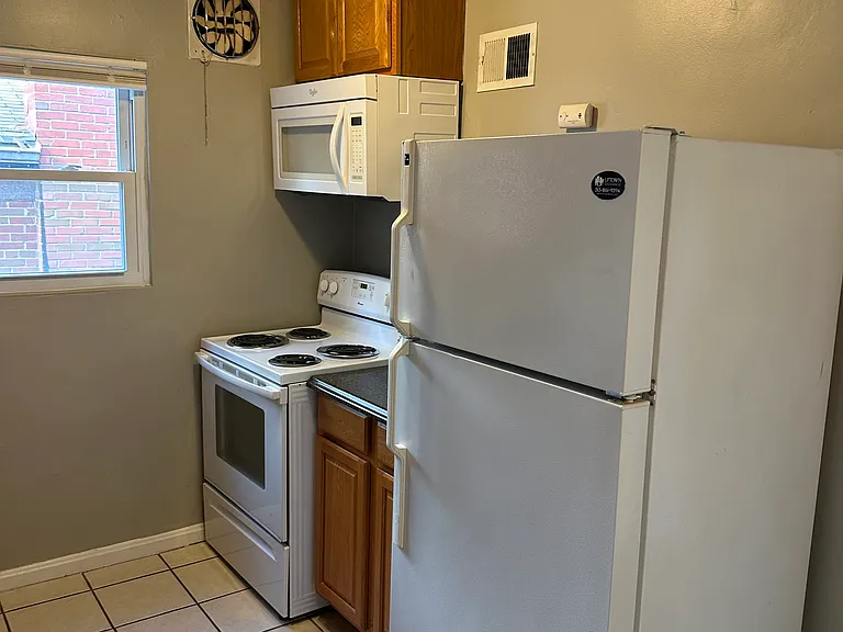 2909 Euclid Ave #2 — Photo 15