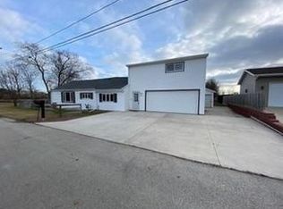 4601 Custer Ln, Manitowoc, WI 54220