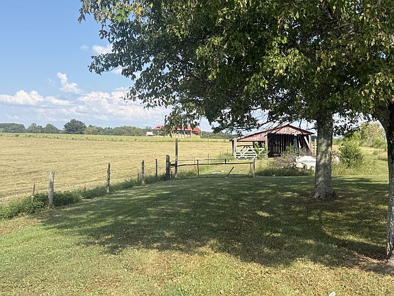 2nd image of 4142 Yager Rd