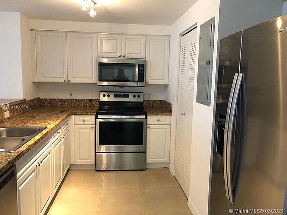 2nd image of 1 Glen Royal Pkwy APT 1204