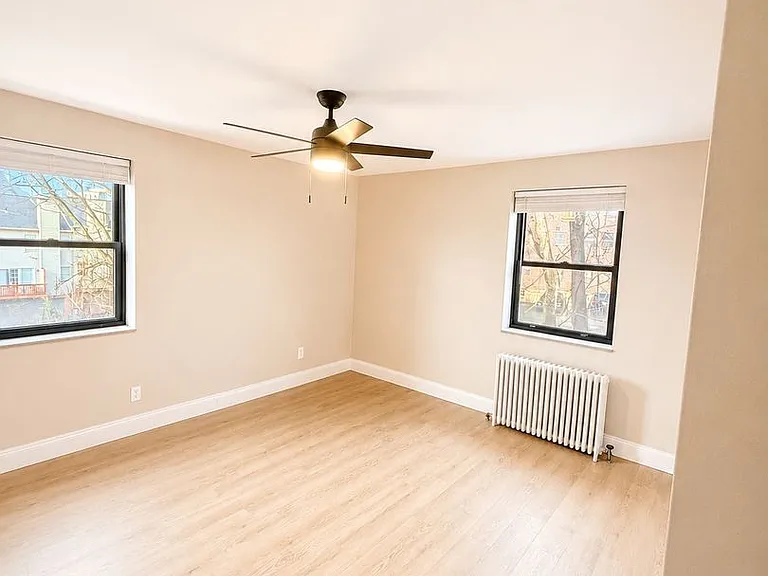 666 Florida Ave — Photo 15