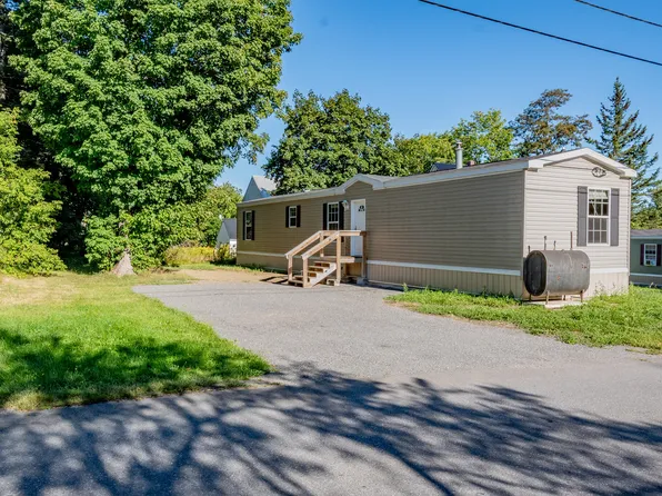 5 Paul Street, Dover-Foxcroft, ME 04426