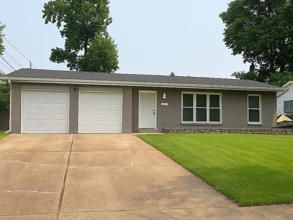 1st image of 2165 Teakwood Manor Dr